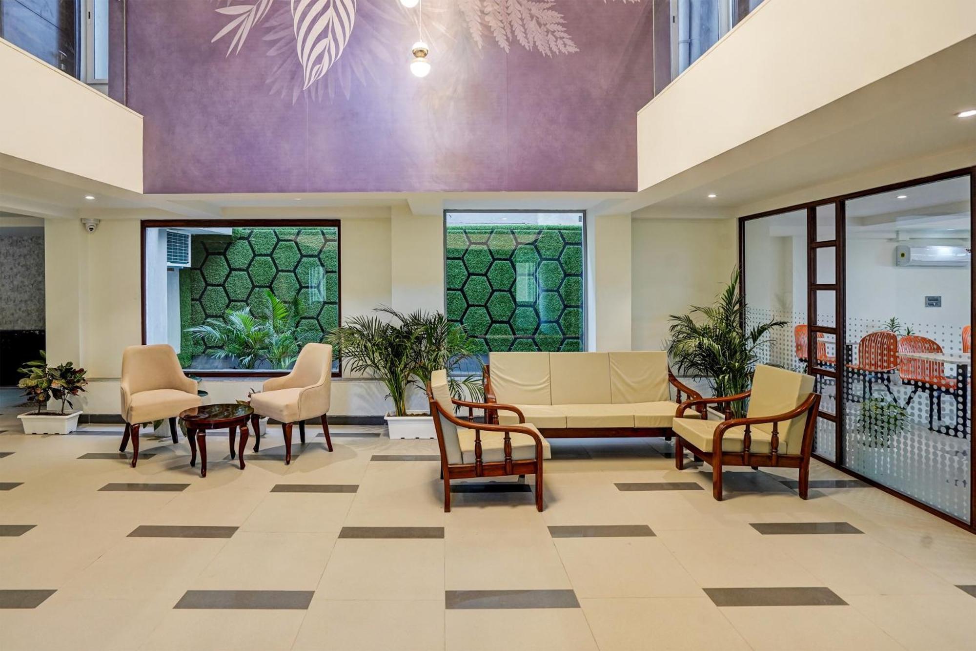 Hotel O Parkinn Gurgaon Bagian luar foto