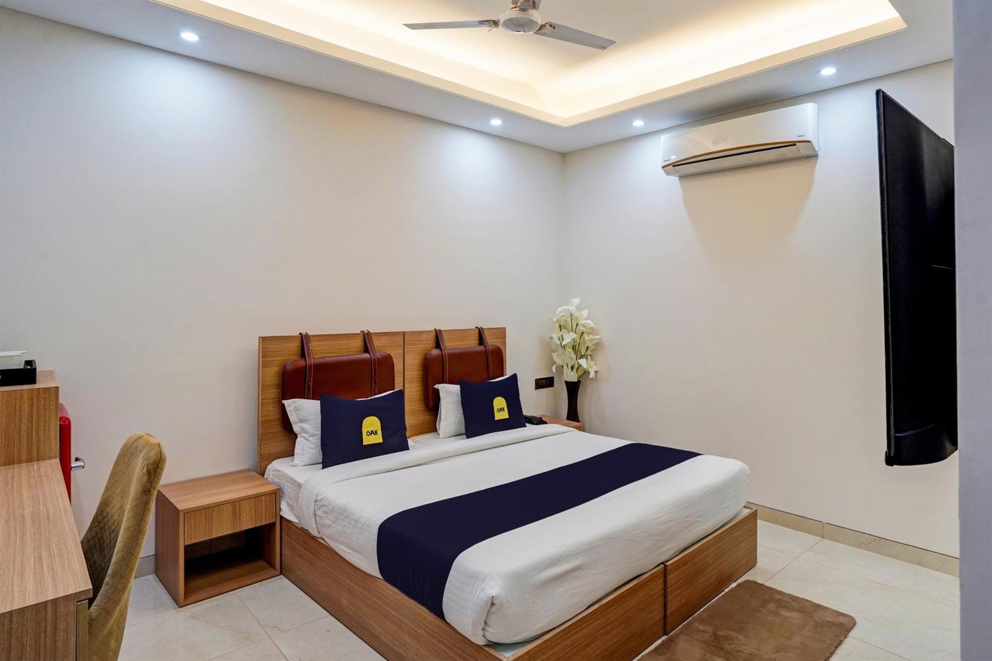 Hotel O Parkinn Gurgaon Bagian luar foto